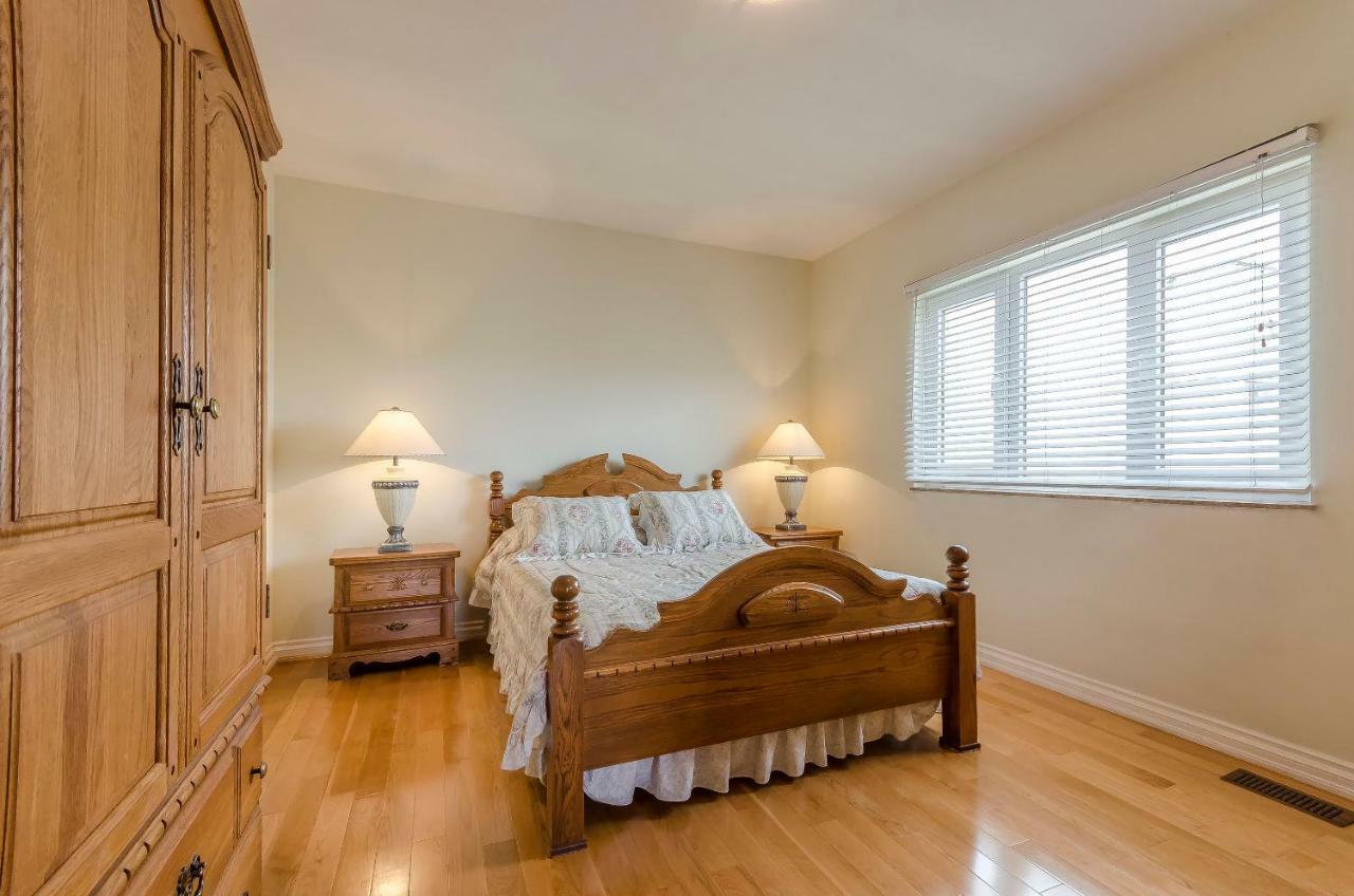 Apartment Canada Dream Vacation Srima Dış mekan fotoğraf