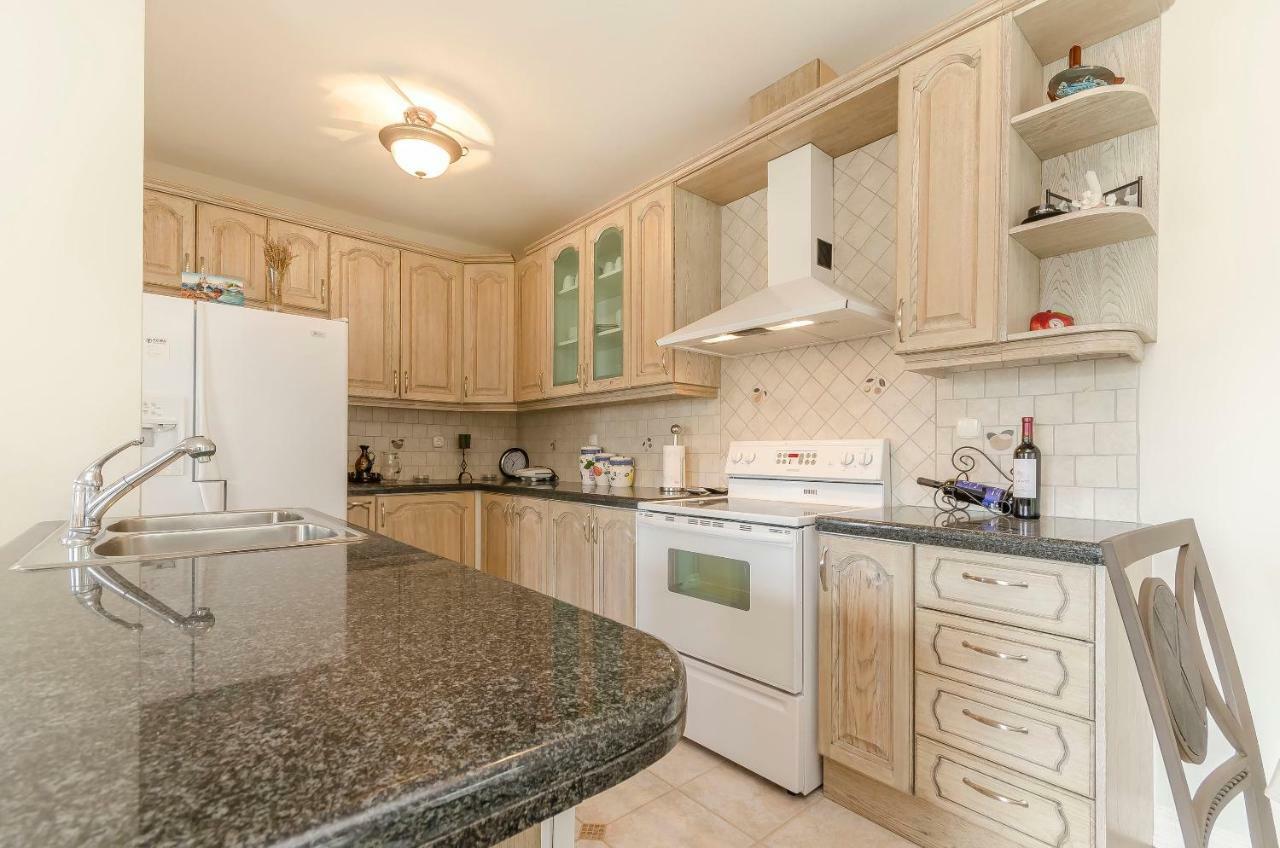 Apartment Canada Dream Vacation Srima Dış mekan fotoğraf