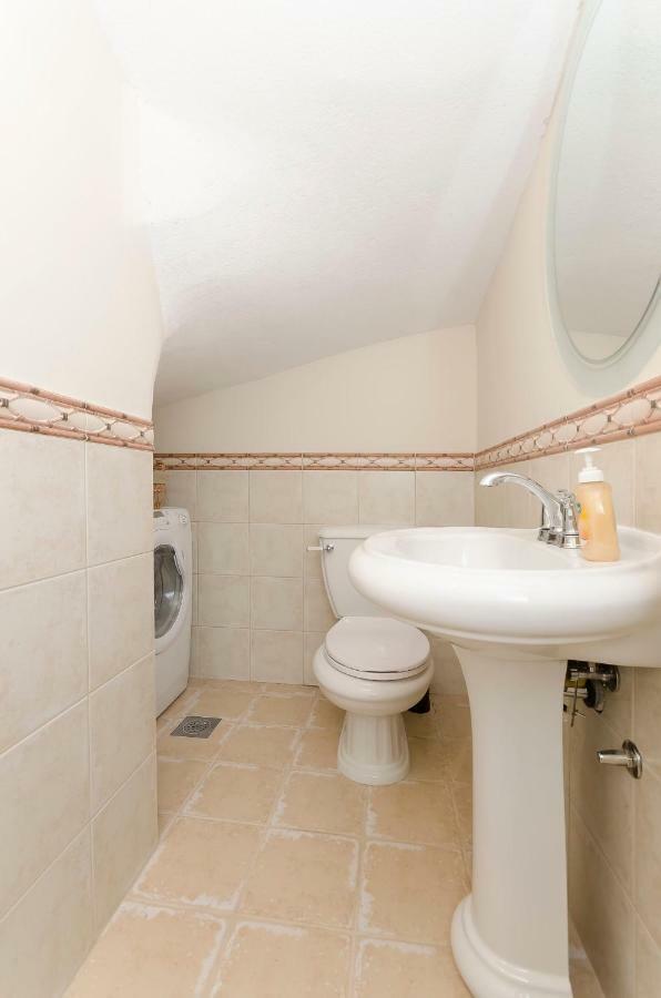 Apartment Canada Dream Vacation Srima Dış mekan fotoğraf